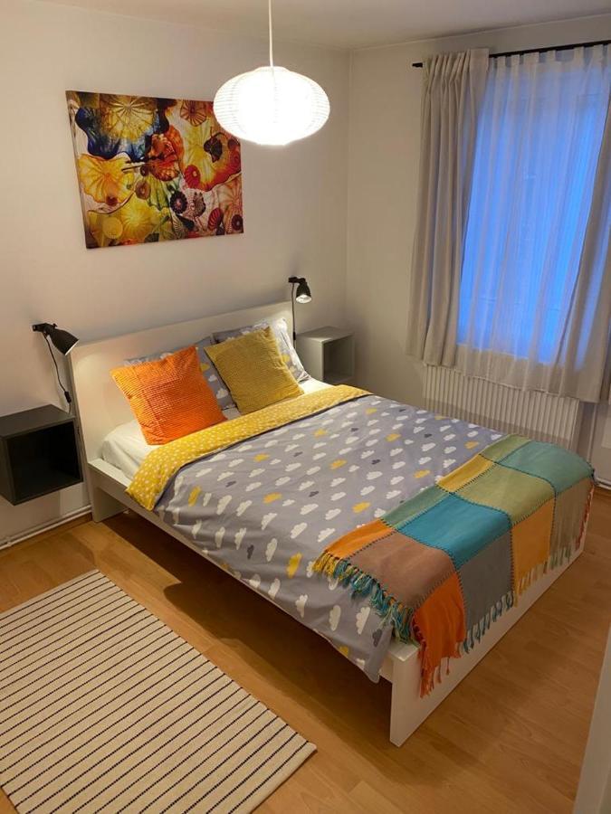 La Momo Appartement Lupeni  Buitenkant foto